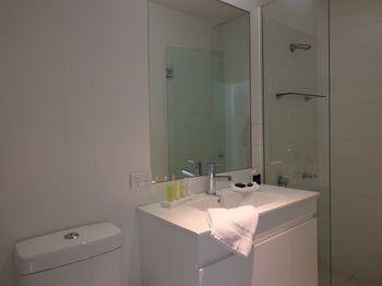 Hiigh Apartments - Accommodation QLD 24