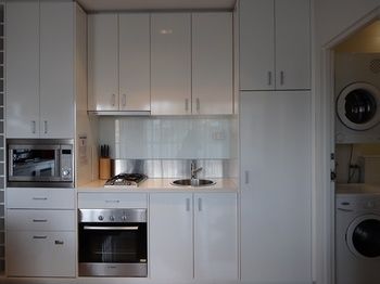 Hiigh Apartments - Accommodation QLD 25