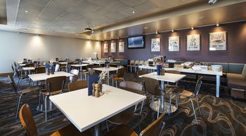 Quality Hotel Sands - Accommodation QLD 6