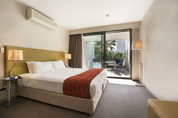 Quality Hotel Sands - Accommodation QLD 10
