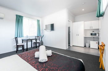 The Esplanade Motel - Formerly Eco-Inn Warners Bay - Accommodation QLD 11