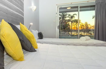 The Esplanade Motel - Formerly Eco-Inn Warners Bay - Accommodation QLD 17