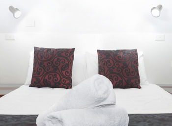 The Esplanade Motel - Formerly Eco-Inn Warners Bay - Accommodation QLD 30