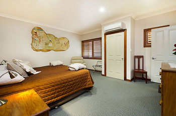 Artisan Spa Views - Accommodation QLD 4