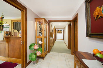 Artisan Spa Views - Accommodation QLD 10
