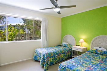 Beach Breakers Resort - Accommodation QLD 3