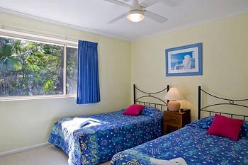 Beach Breakers Resort - Accommodation QLD 4