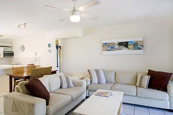 Beach Breakers Resort - Accommodation QLD 11