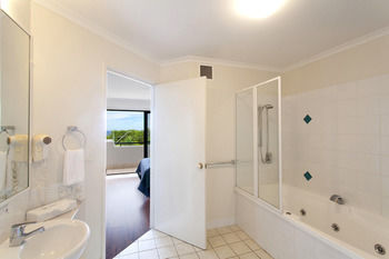 The Point Coolum - Accommodation QLD 92