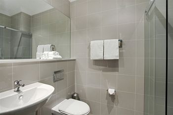 Adara Camperdown Hotel - Accommodation QLD 4