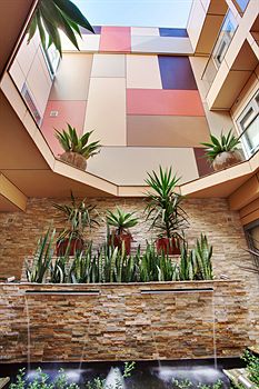 Adara Camperdown Hotel - Accommodation QLD 5