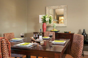 Lilies Luxury Retreats - Accommodation QLD 33