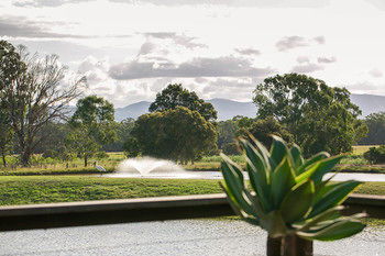 Lilies Luxury Retreats - Accommodation QLD 44