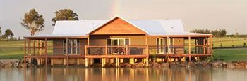 Lilies Luxury Retreats - Accommodation QLD 5