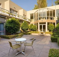 Kimberley Gardens Hotel amp Serviced Apartments - Accommodation QLD