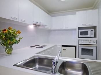 Kimberley Gardens Hotel & Serviced Apartments - Accommodation QLD 1