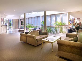 Kimberley Gardens Hotel & Serviced Apartments - Accommodation QLD 4