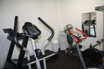 Kimberley Gardens Hotel & Serviced Apartments - Accommodation QLD 5