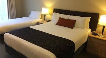 Kimberley Gardens Hotel & Serviced Apartments - Accommodation QLD 12