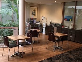 Kimberley Gardens Hotel & Serviced Apartments - Accommodation QLD 18