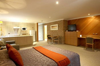 The Hermitage Motel - Accommodation QLD 37