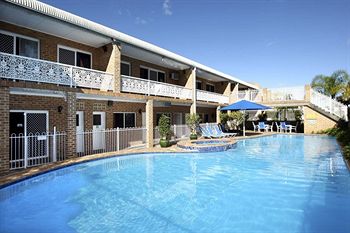The Hermitage Motel - Accommodation QLD 20