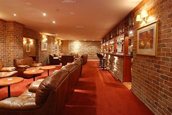 The Hermitage Motel - Accommodation QLD 22