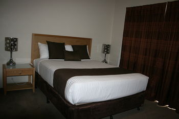 Noah's Mid City Motor Inn - Accommodation QLD 8
