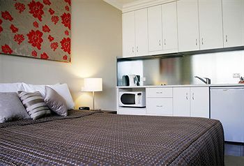 Merivale Motel - Accommodation QLD 4