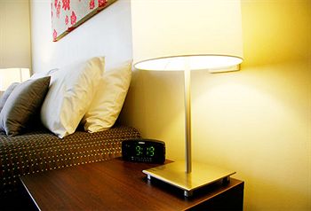 Merivale Motel - Accommodation QLD 6