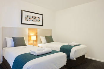 Melbourne Short Stay Apartments MP Deluxe - Accommodation QLD 3