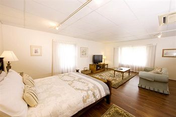 Montville Attic - Accommodation QLD 14