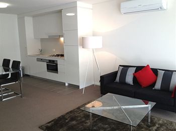 Wyndel Apartments - The Mint - Accommodation QLD 13
