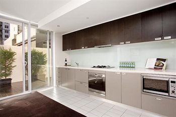 Wyndel Apartments - Abode - Accommodation QLD 5