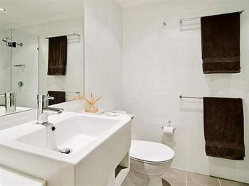 Wyndel Apartments - Encore - Accommodation QLD 7