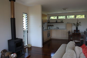 House Of Laurels - Accommodation QLD 56