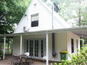 House Of Laurels - Accommodation QLD 12