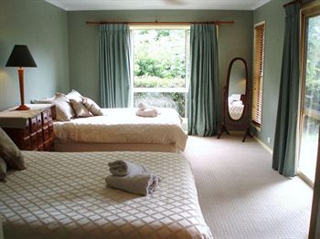 House Of Laurels - Accommodation QLD 17