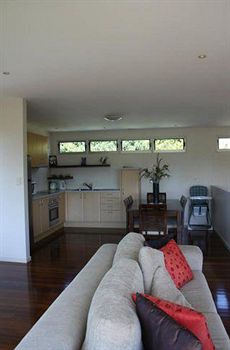 House Of Laurels - Accommodation QLD 34