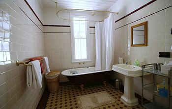 Singletons Retreat - Accommodation QLD 3