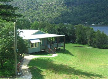 Singletons Retreat - Accommodation QLD 4
