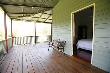 Singletons Retreat - Accommodation QLD 7