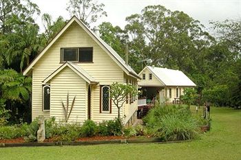 Glass House Mountains Ecolodge - Accommodation QLD 7