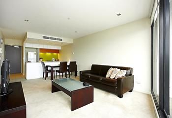 Astra Apartments - Docklands - Accommodation QLD 8
