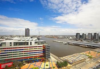 Astra Apartments - Docklands - Accommodation QLD 9