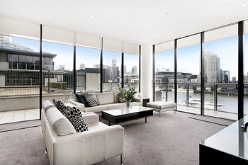 Docklands Private Collection Of Apartments - NewQuay - Accommodation QLD 1