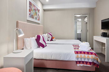 Docklands Private Collection Of Apartments - NewQuay - Accommodation QLD 25