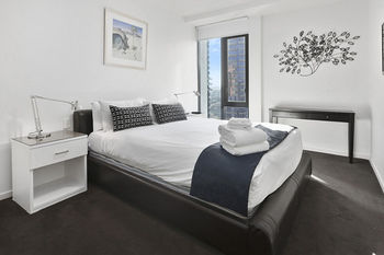 Docklands Private Collection Of Apartments - NewQuay - Accommodation QLD 26
