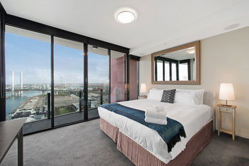 Docklands Private Collection Of Apartments - NewQuay - Accommodation QLD 28
