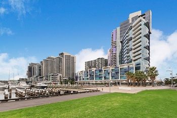Docklands Private Collection Of Apartments - NewQuay - Accommodation QLD 50
